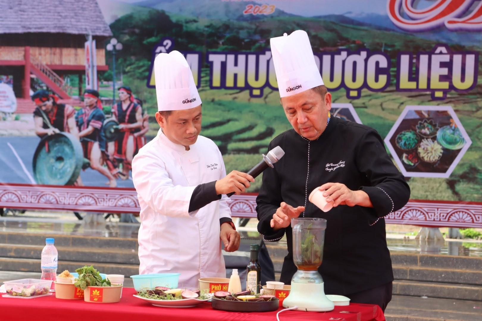 Văn hoá - Kon Tum: Độc đáo hội thi ẩm thực dược liệu tại thủ phủ sâm Ngọc Linh (Hình 3).
