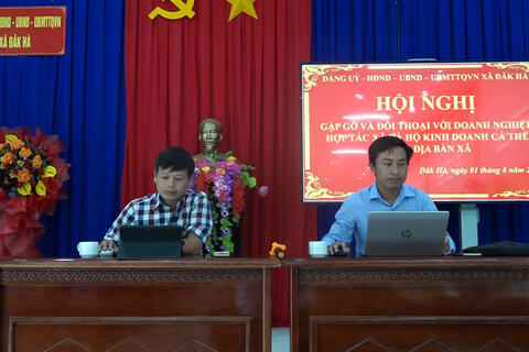 Hội nghị gặp mặt, đối thoại với doanh nghiệp, hợp tác xã, hộ kinh doanh cá thể trên địa bàn xã